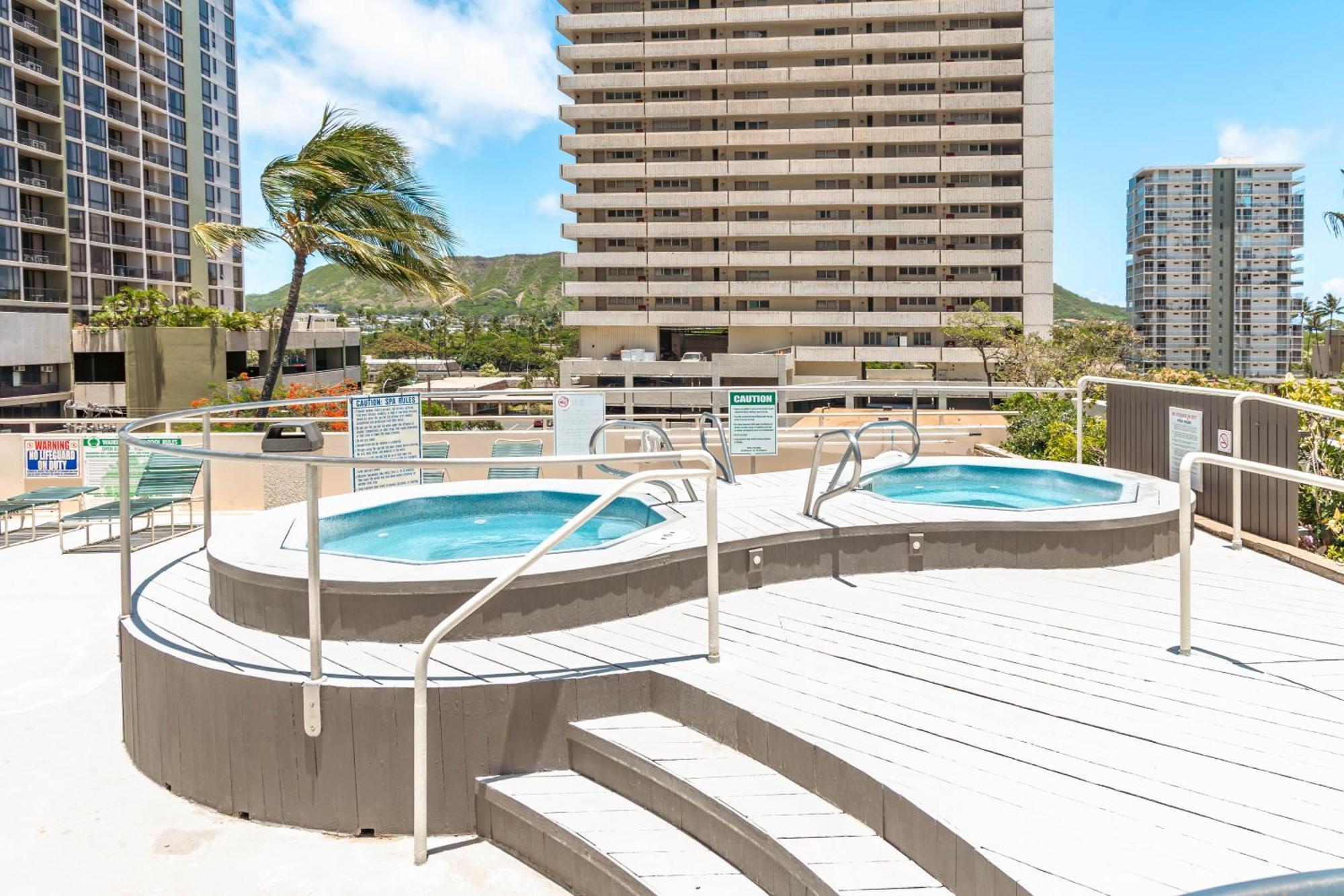 Beautiful 1Br With King Bed, Ocean View, Fast Wi-Fi & Free Parking Leilighet Honolulu Eksteriør bilde