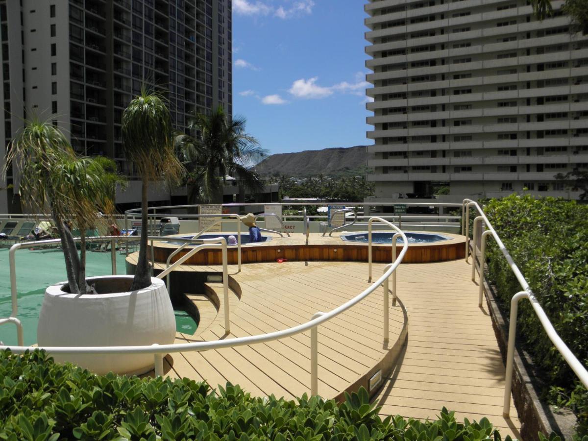 Beautiful 1Br With King Bed, Ocean View, Fast Wi-Fi & Free Parking Leilighet Honolulu Eksteriør bilde